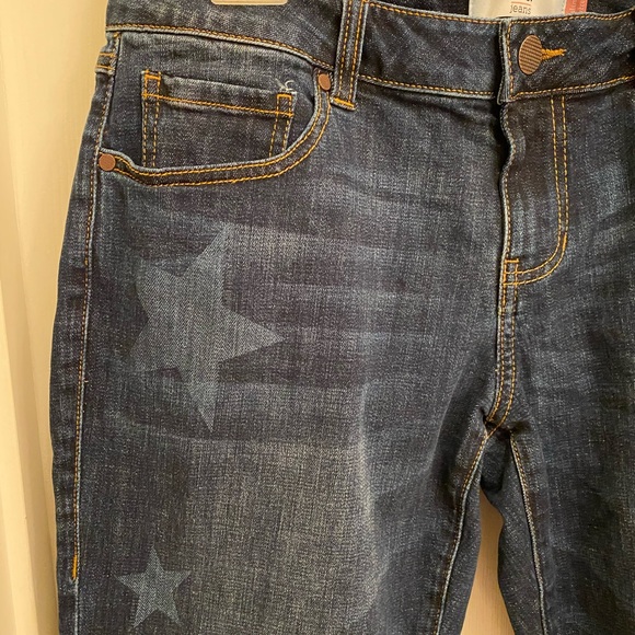 CAbi 3937 Slim Boyfriend Jeans Star Print Celebrity Wash Raw Hem - Picture 3 of 15